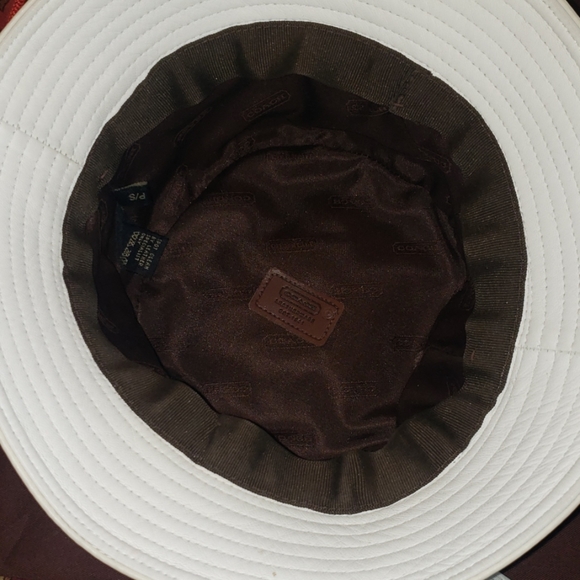 Coach set - Picture 3 of 6